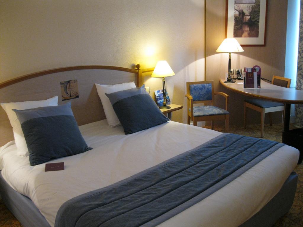 Mercure Nevers Pont De Loire Eksteriør billede